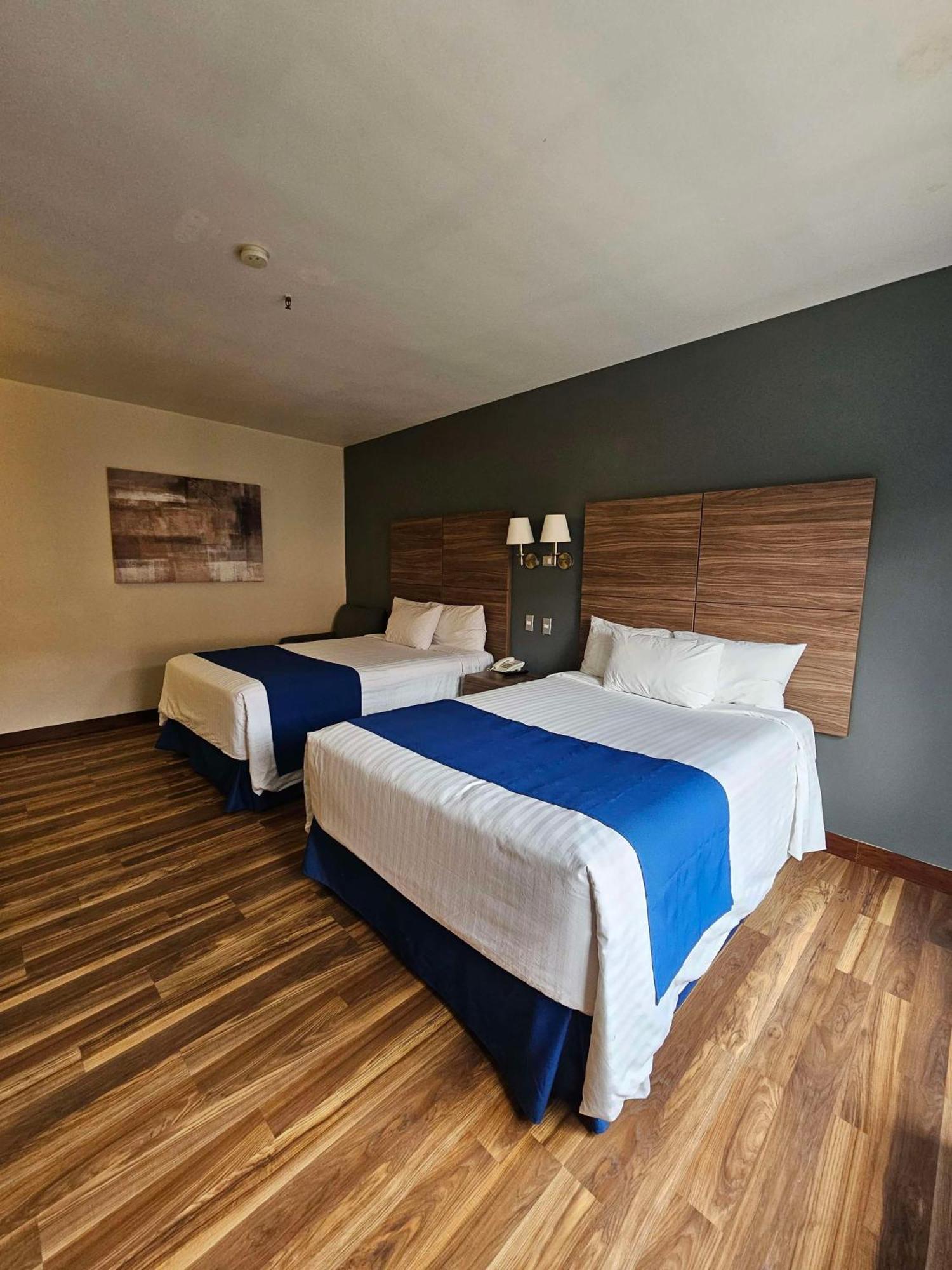 Best Western Plus Chihuahua Aeropuerto Екстер'єр фото